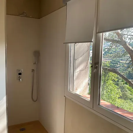 Maison Avec Vue Et Jacuzzi A 15 Mn Du Centre Nice